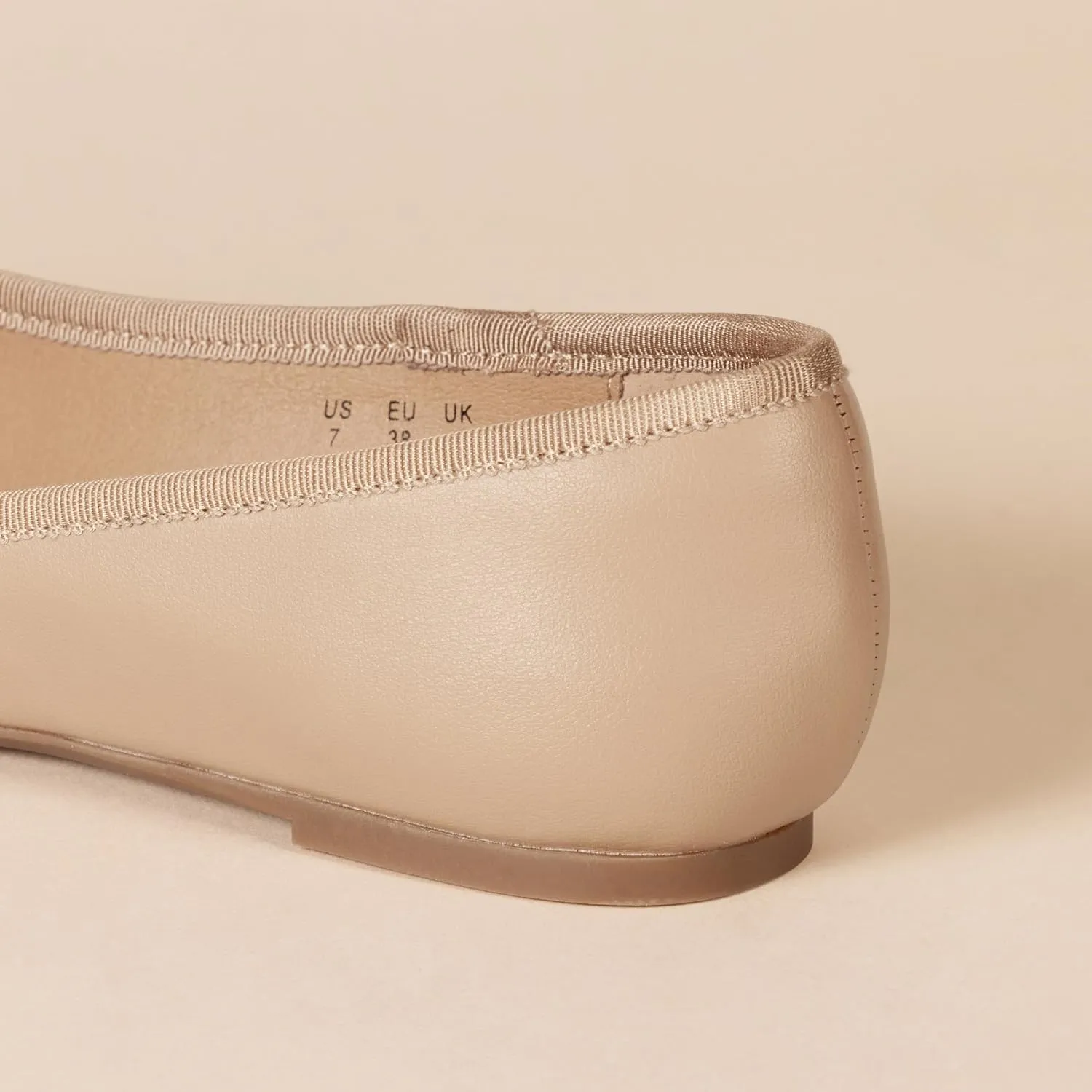 Amazon Essentials Women's Billie Ballet Flats