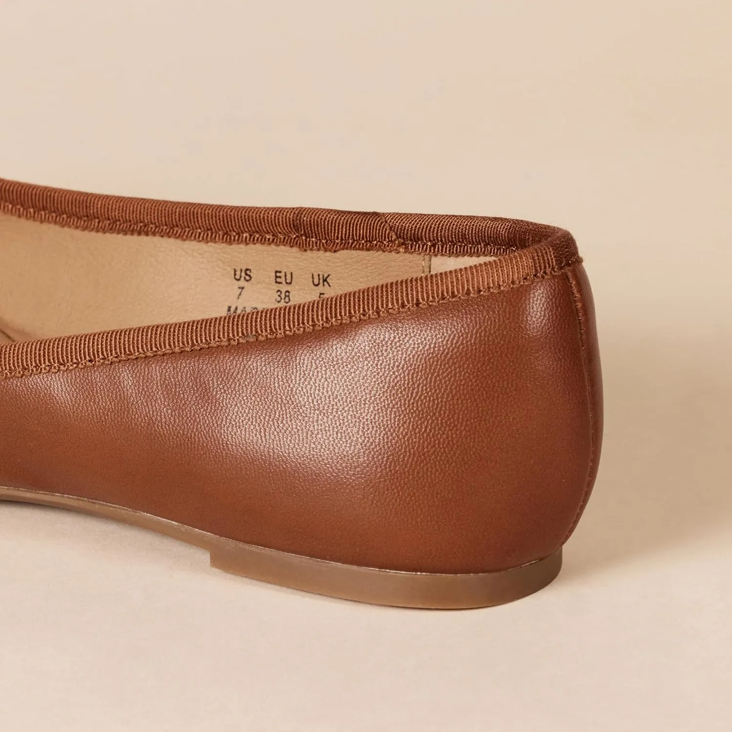 Amazon Essentials Women's Billie Ballet Flats