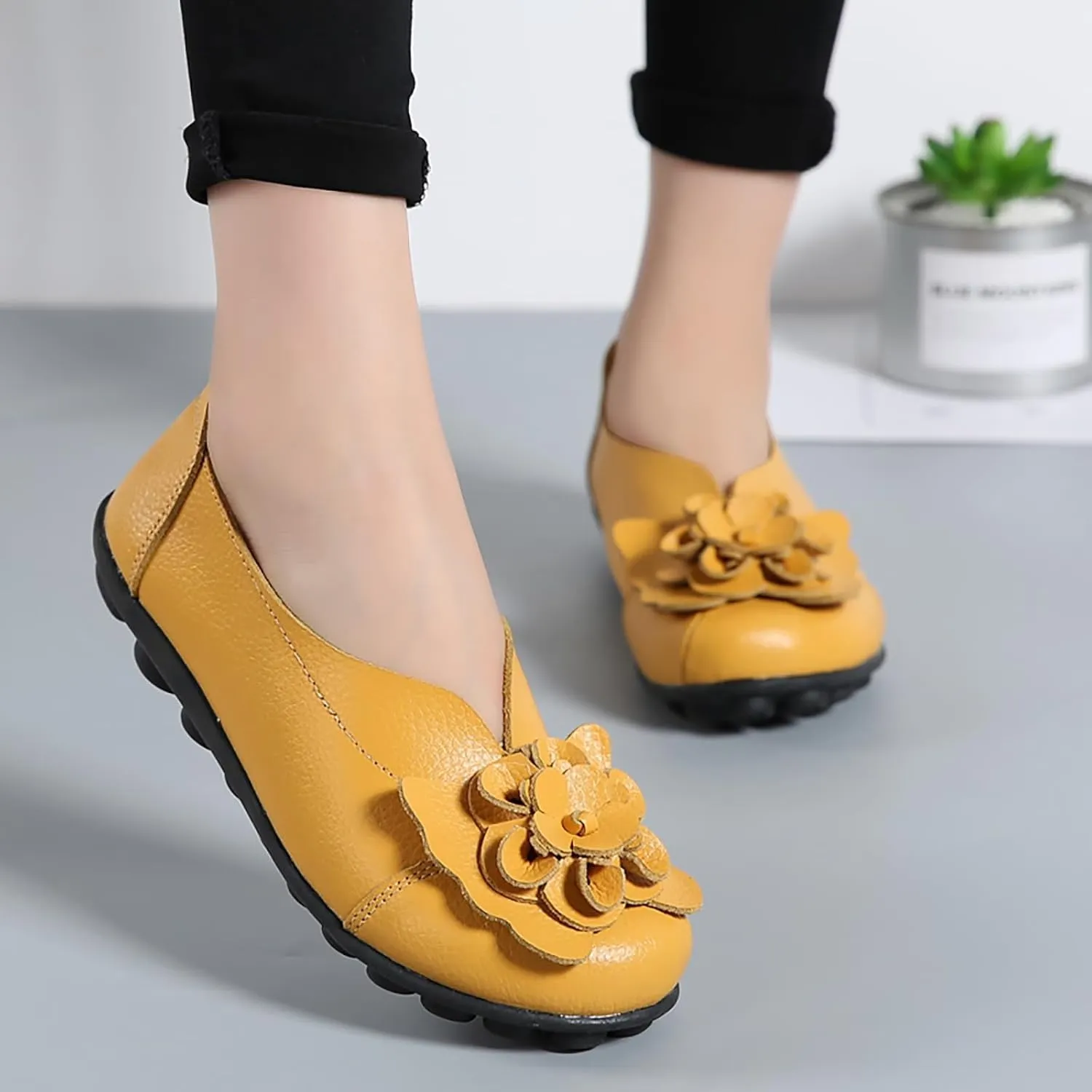 Ballet Flats Shoes for Women Flower Trim Round Vamp Shoes Cowhide Casual Slipper Loafers Cushion Slip-Ons Lightweight Footwear Summer Driving Comfortable Loafers 2025