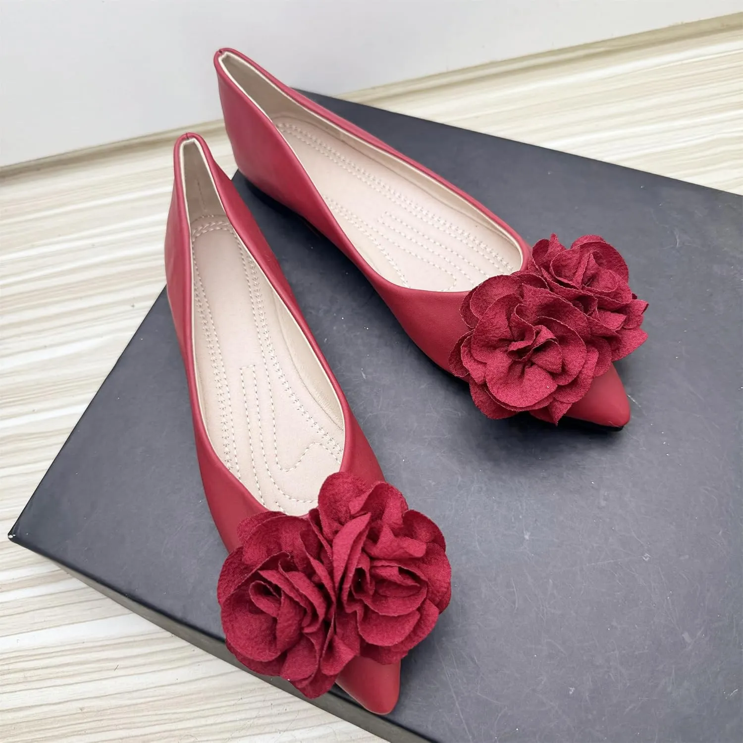 Dear Time Women's Flower Ballets Pointed Toe Flat Dressy Shoes Slip on Casual Flats
