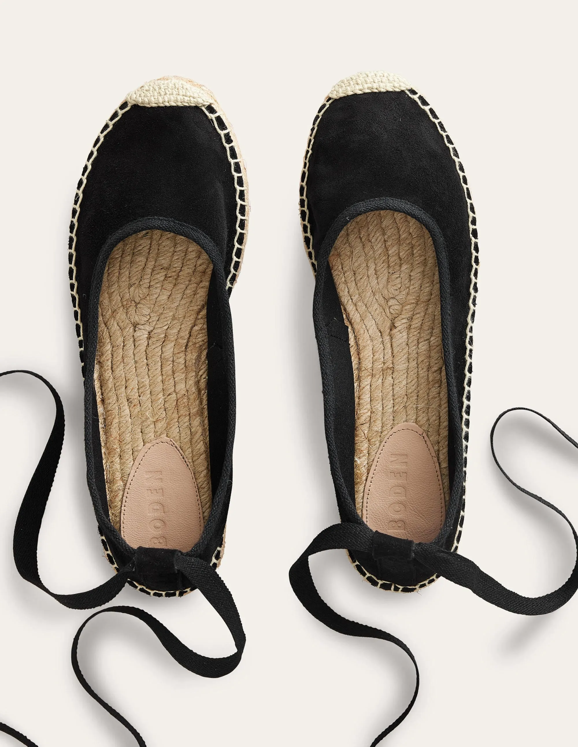 Espadrilles mit Knöchelriemchen-Schwarz, Veloursleder