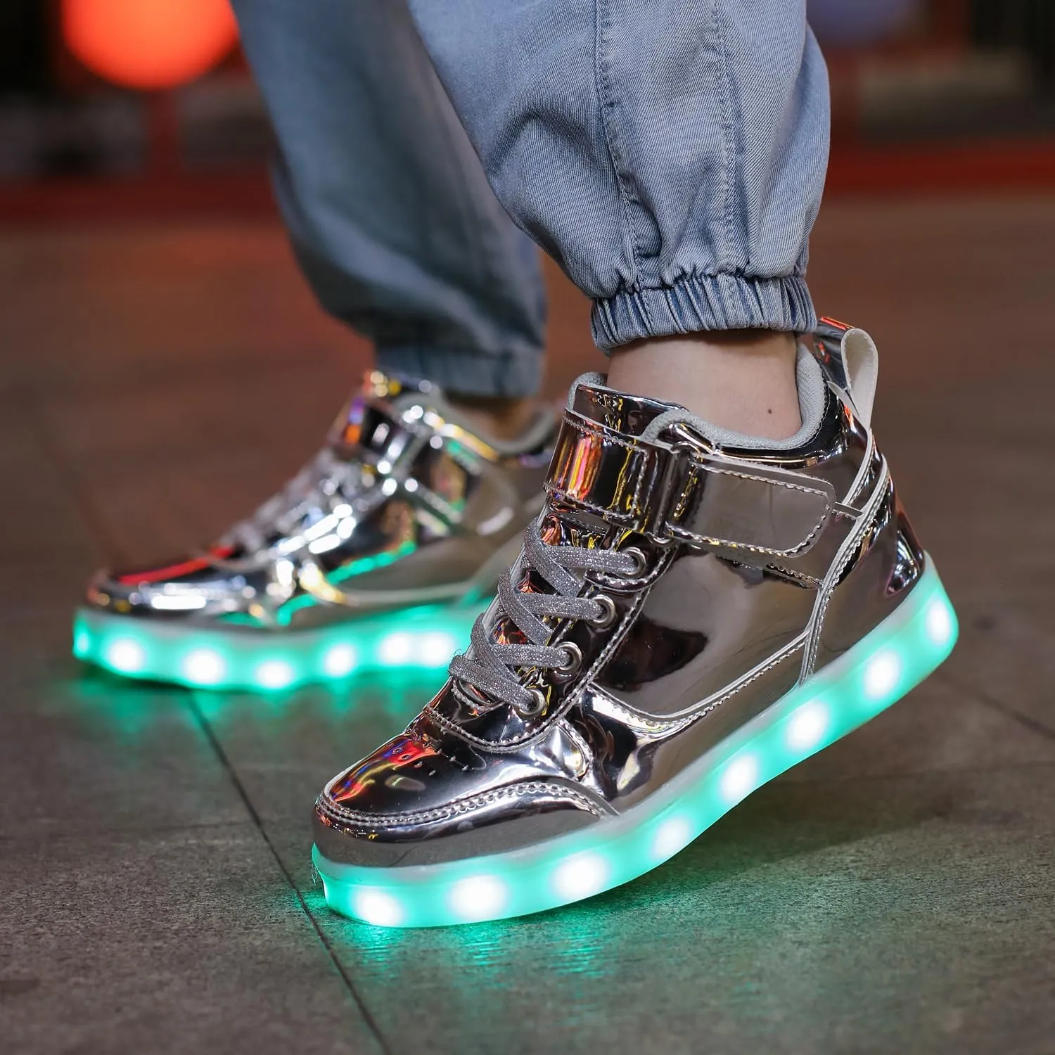 Kids Light Up Shoes LED Sneakers High Top USB Charging Flashing Trainers for Child Girls Boys