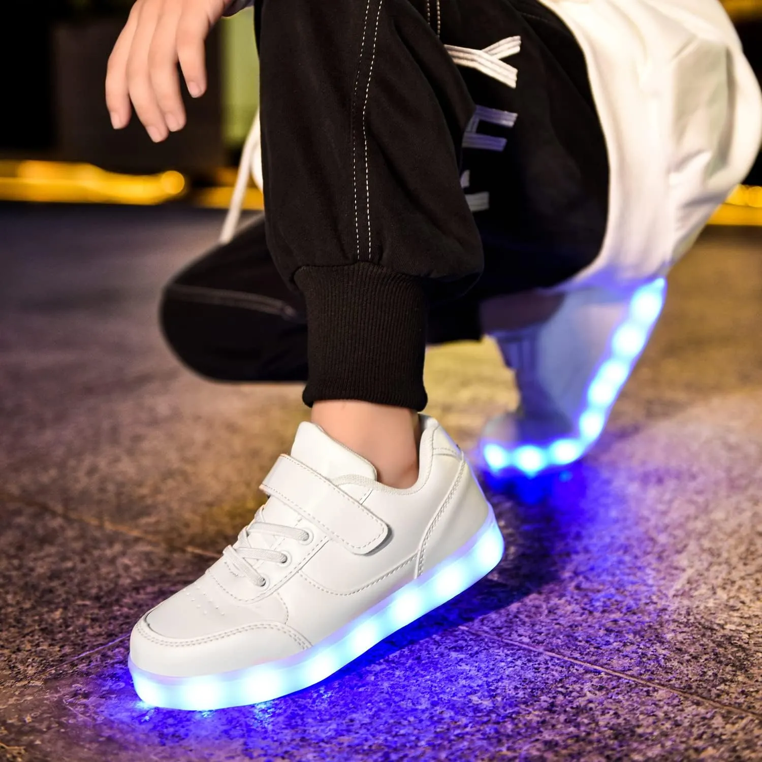 Kids Light Up Shoes LED Sneakers High Top USB Charging Flashing Trainers for Child Girls Boys