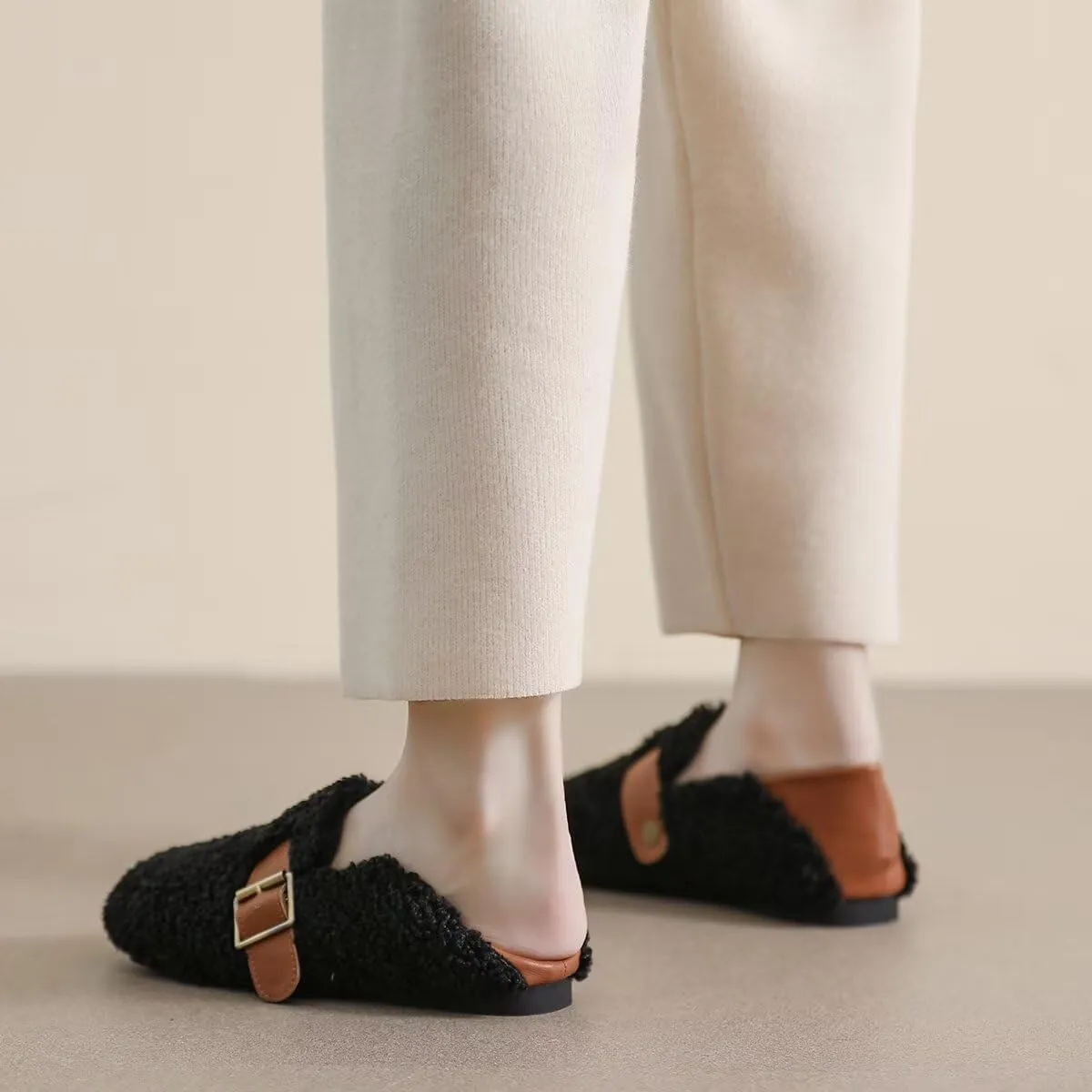 LUXINYU Women Fashion Winter Warm Artificial Lamb Wool Flats Slip on Ladies Indoor and Outdoor Dress Office Casual Bedroom Shoes