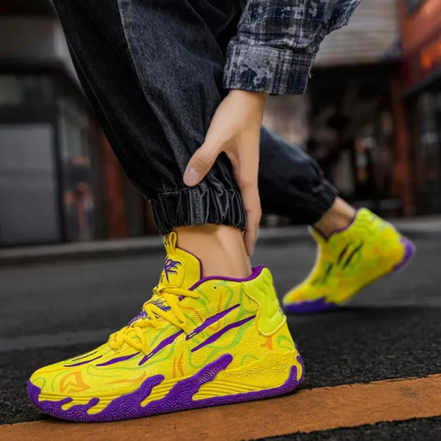 Mens Lace Up Multicolor High Top Basketball Shoe Non-Slip Breathable Running Shoes Fahsion Lightweight Outdoor Gym Sneakers