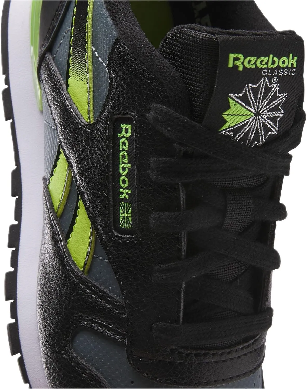 Reebok Unisex-Child Kid's Classic Leather Step N' Flash Sneaker
