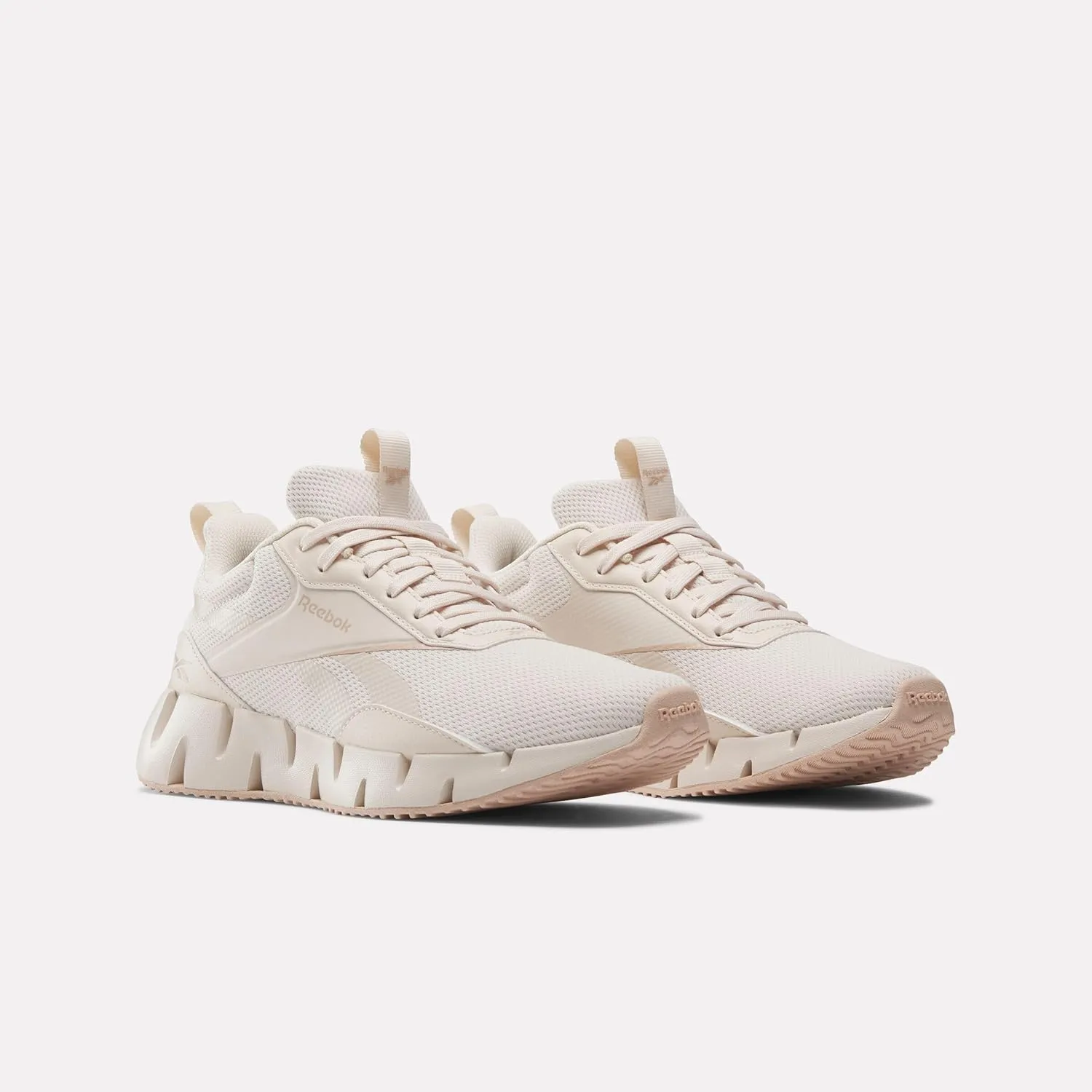 Reebok Women's Zig Dynamica 5 Sneaker