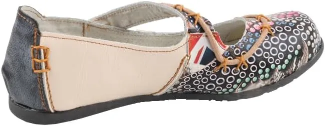 TMA EYES Stylish Color-Block Flat Sandals with Random Prints and Buckle