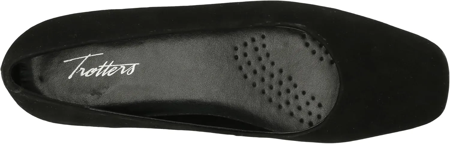 Trotters Women's Emotion Loafer Flat