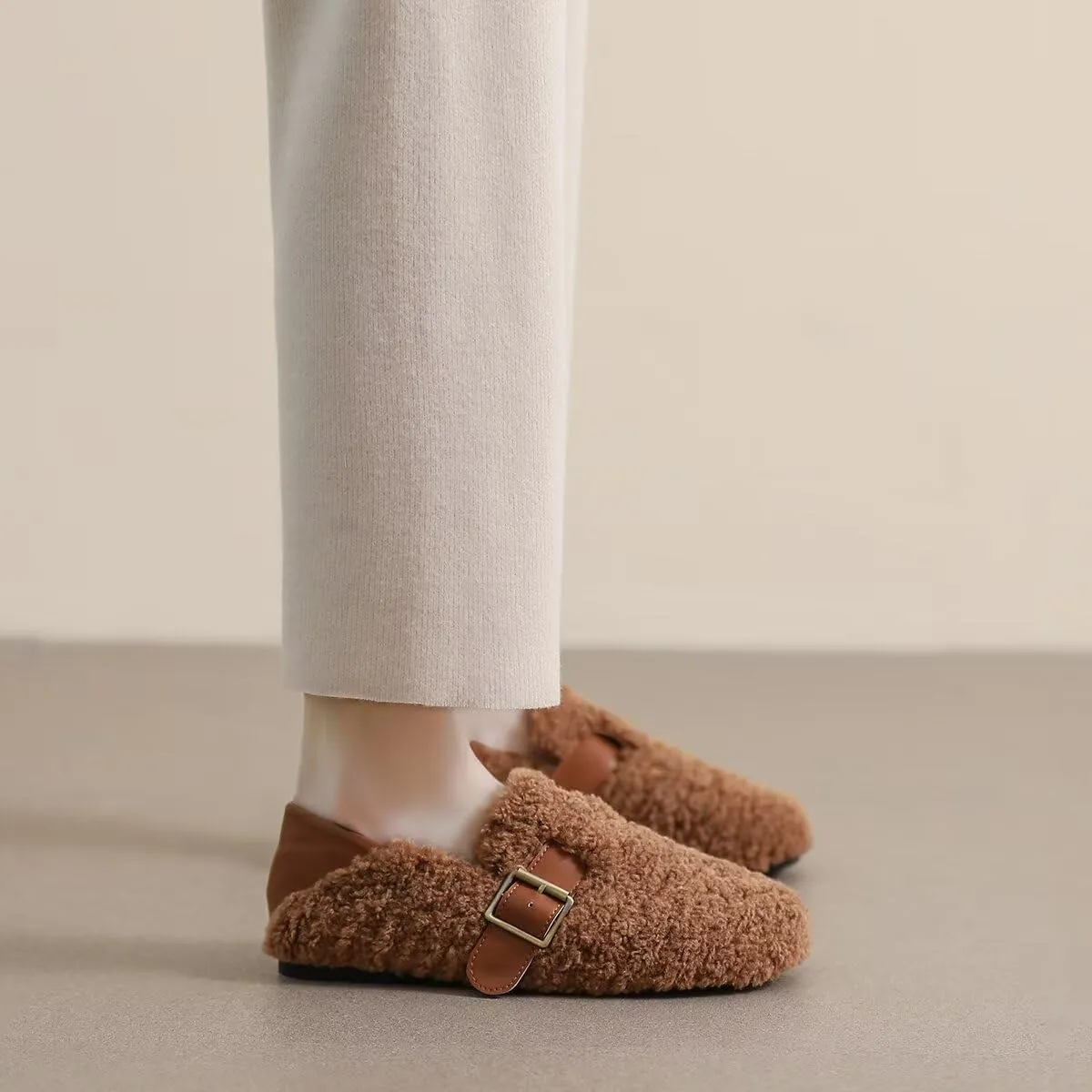 Women Winter Furry Mary Jane Shoes Warm Artificial Lamb Wool Flats Ankle Strap Ladies Indoor and Outdoor Dress Office Bedroom Casual Shoes