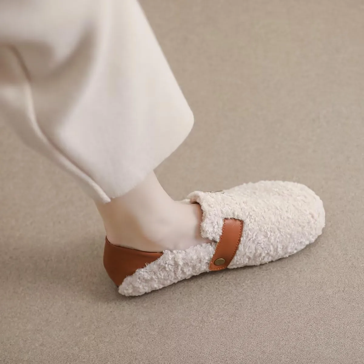 Women Winter Furry Mary Jane Shoes Warm Artificial Lamb Wool Flats Ankle Strap Ladies Indoor and Outdoor Dress Office Bedroom Casual Shoes