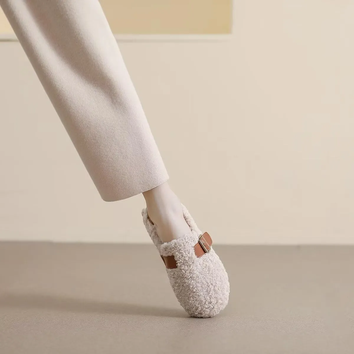 Women Winter Furry Mary Jane Shoes Warm Artificial Lamb Wool Flats Ankle Strap Ladies Indoor and Outdoor Dress Office Bedroom Casual Shoes