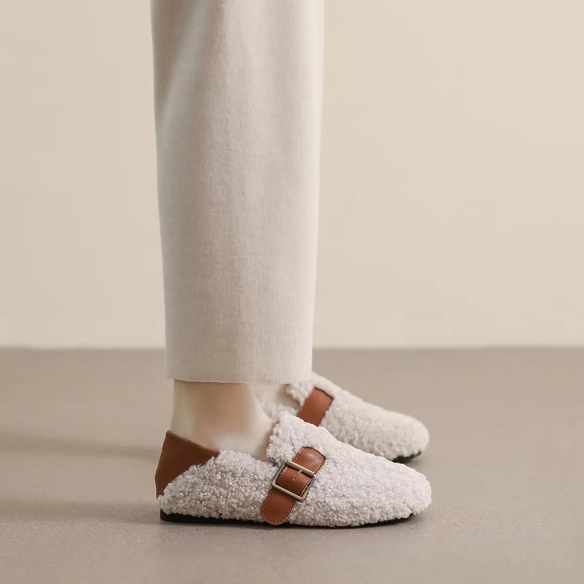 Women Winter Furry Mary Jane Shoes Warm Artificial Lamb Wool Flats Ankle Strap Ladies Indoor and Outdoor Dress Office Bedroom Casual Shoes