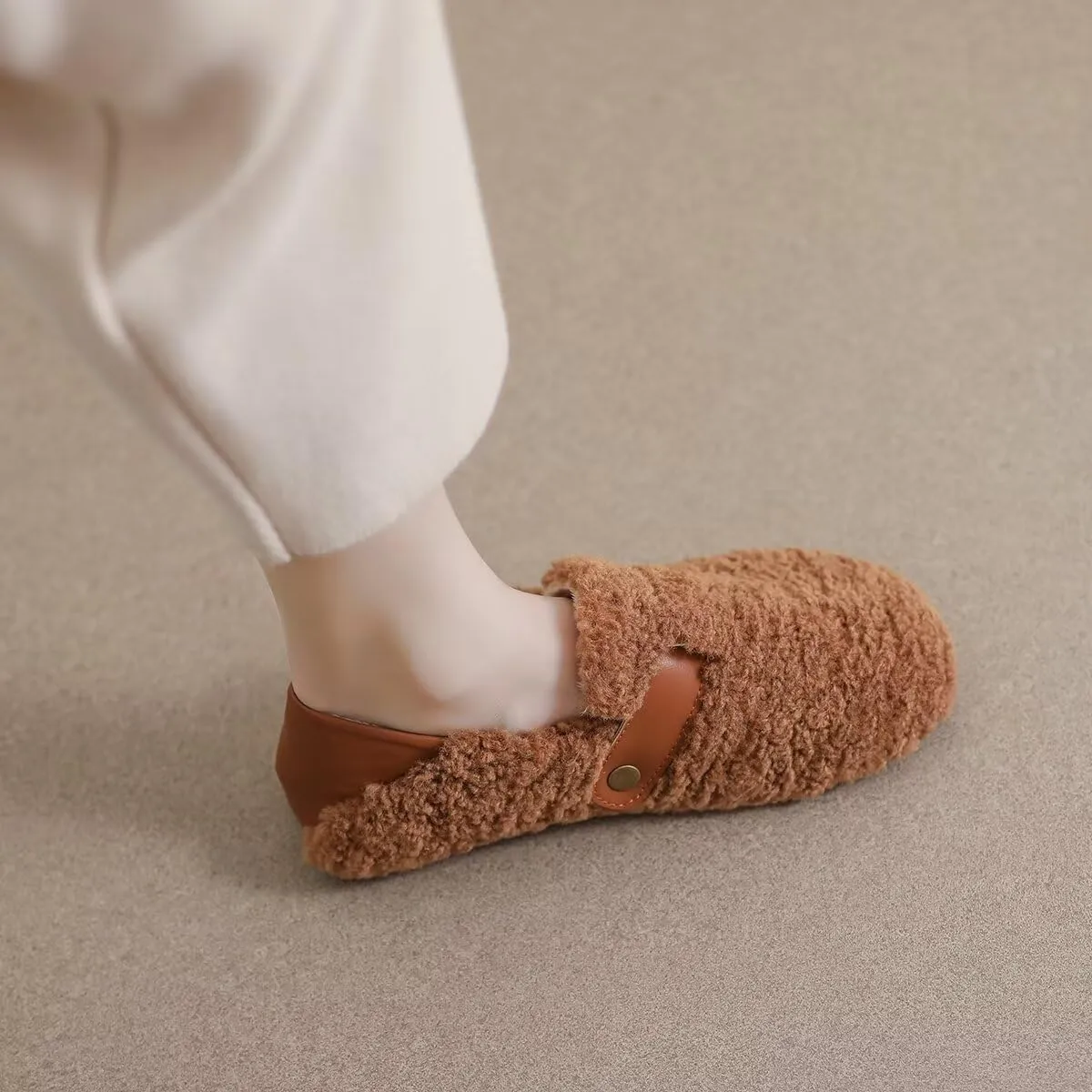 Women Winter Furry Mary Jane Shoes Warm Artificial Lamb Wool Flats Ankle Strap Ladies Indoor and Outdoor Dress Office Bedroom Casual Shoes